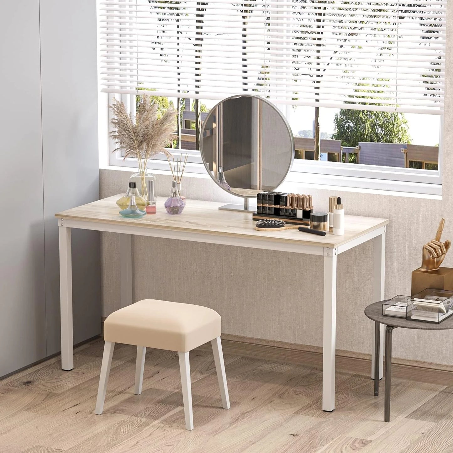 4 Legs smart Table for home and office